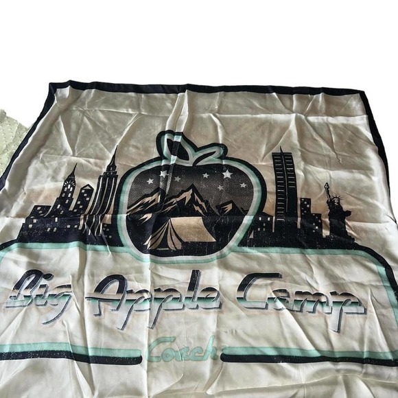Coach Big Apple Camp Oversized Silk Scarf NWT - Picture 3 of 8